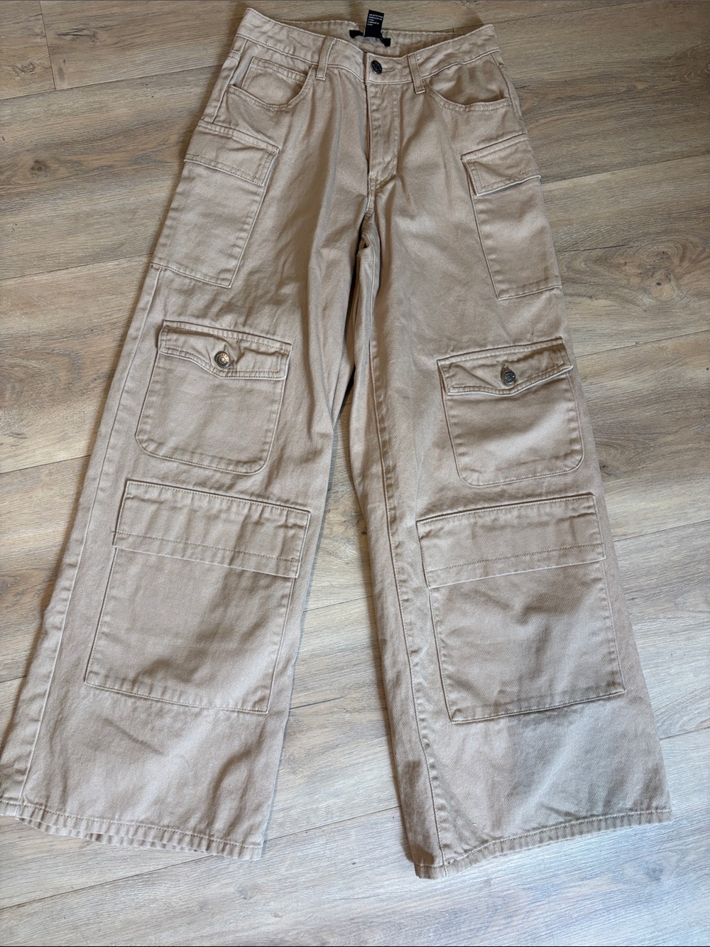 Forever 21 Wide-Leg Cargo Pants in Tan